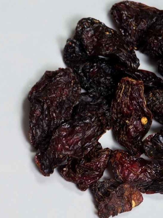 How To Cook With Dried Chipotle Peppers