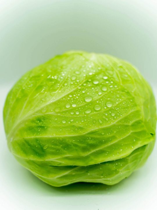 Can You Eat The Outer Leaves Of Cabbage