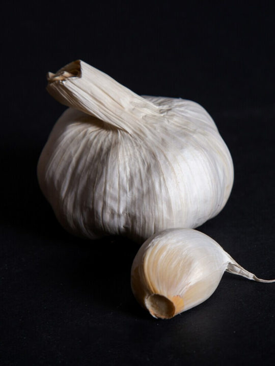 What Does One Clove Of Garlic Look Like