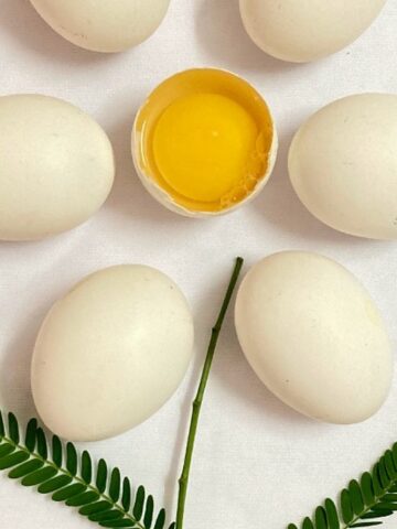 How Long Can Boiled Eggs Stay Out? (Longer Than You Think)